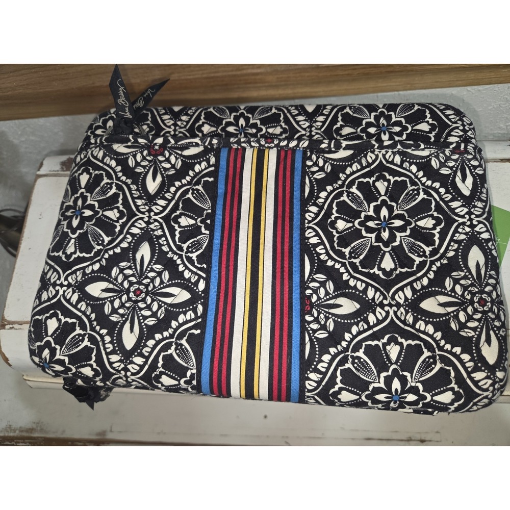 VERA BRADLEY Mini Laptop/Tablet/Book Case - Picture 5 of 6